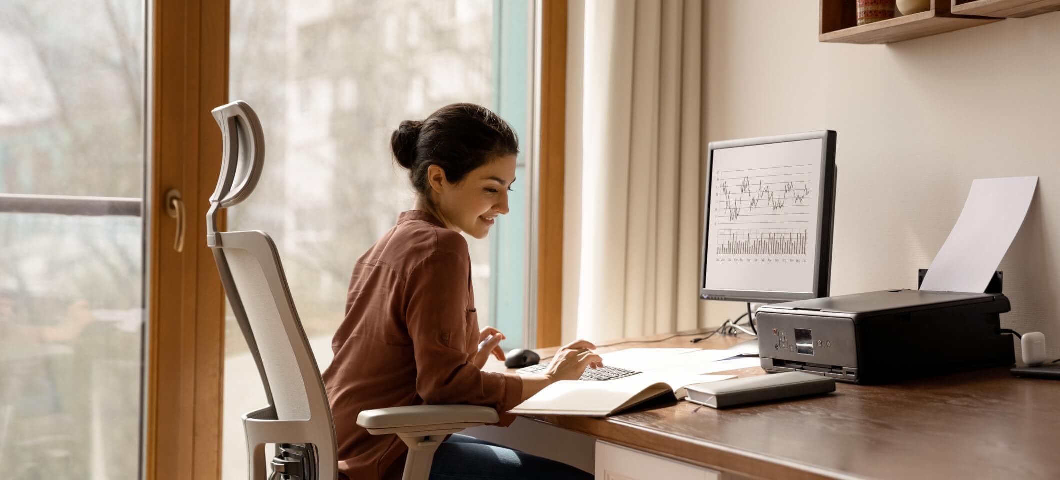 woman using technology for mental health practice