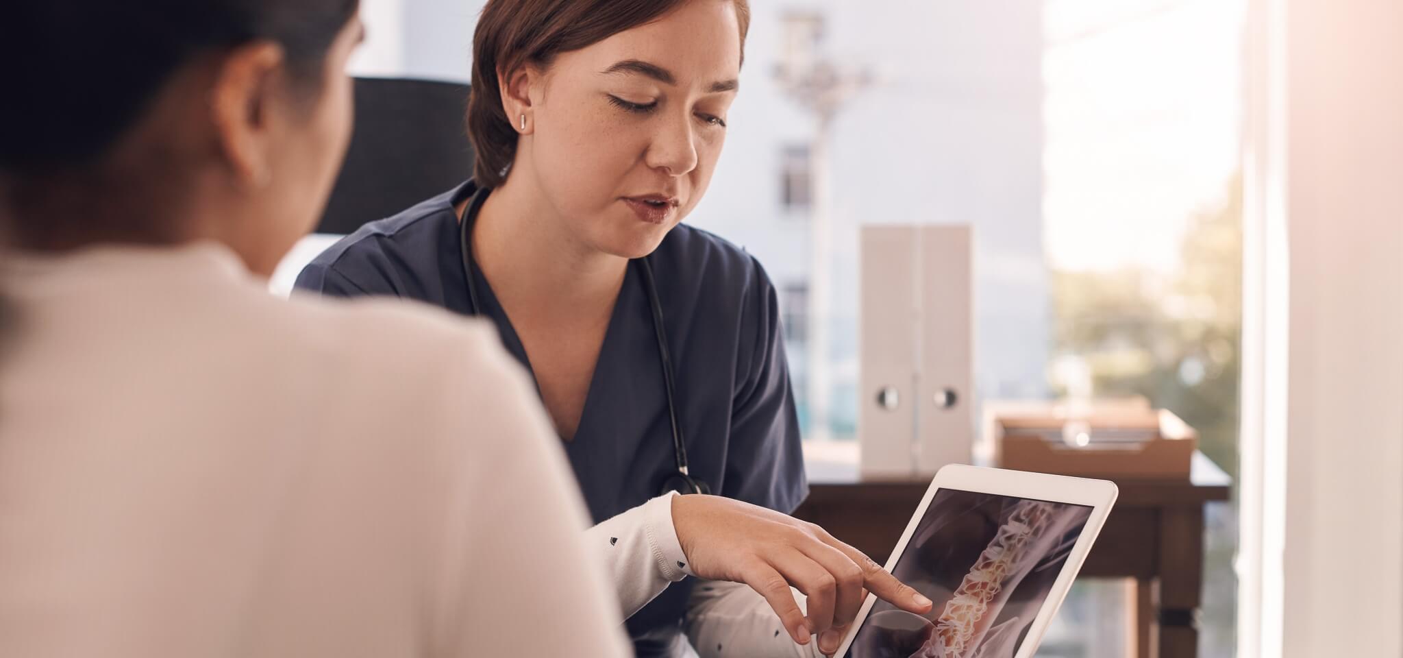 provider taking advantage of AI healthcare trends