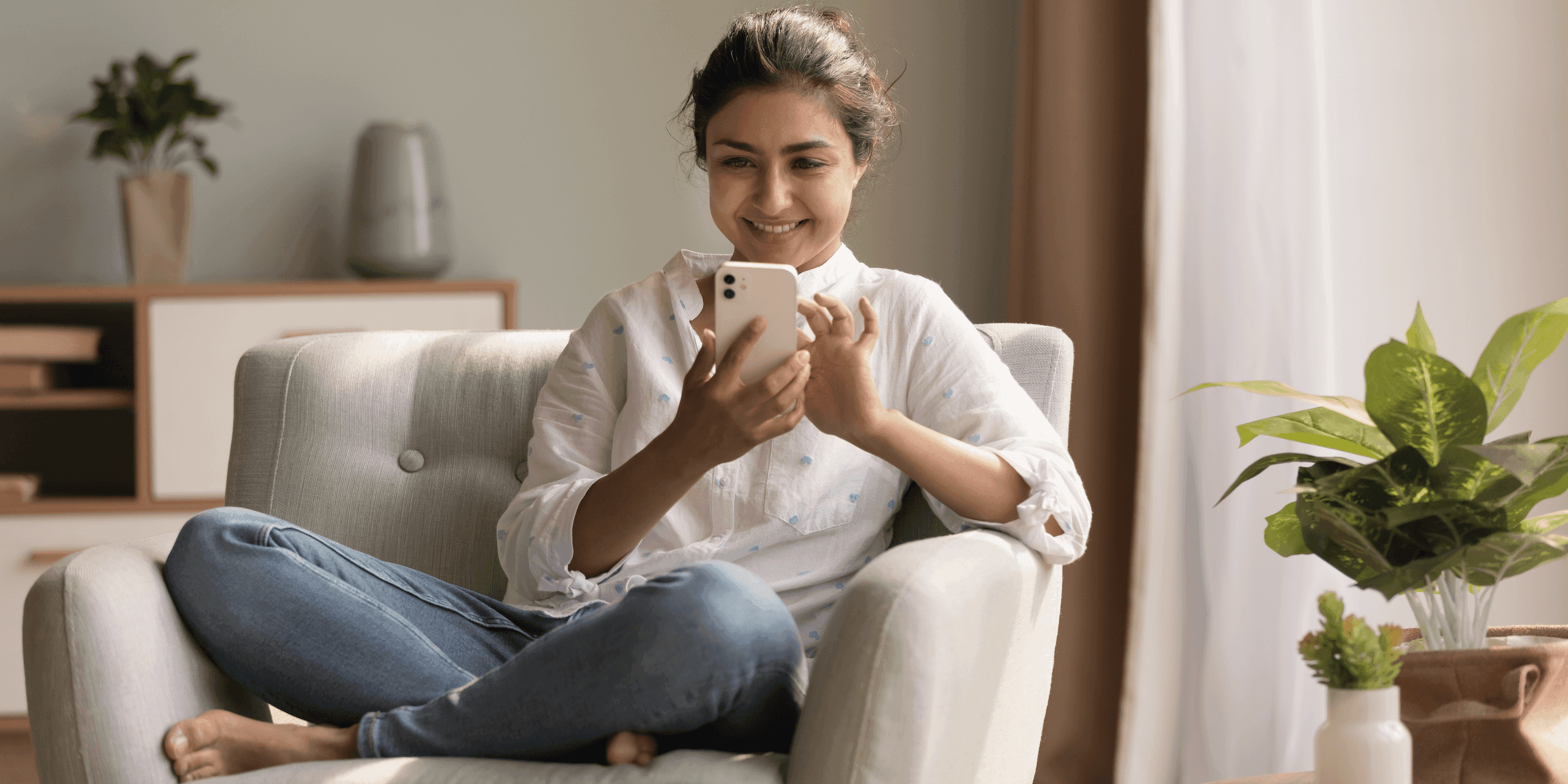 Healthcare practice manager reads about social media and medical practices