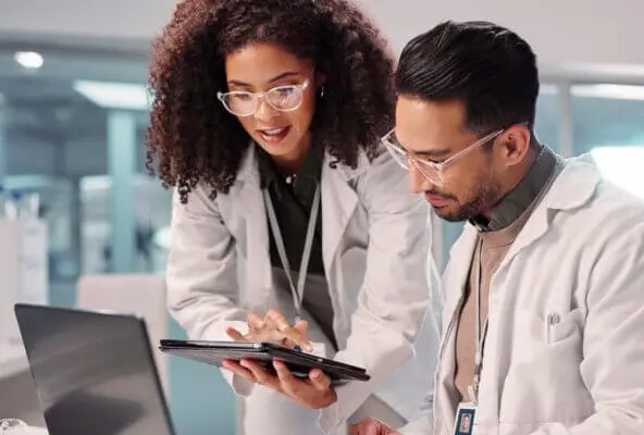 Medical practice team collaborates on integrated health medical billing software