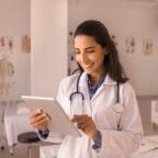 A provider using HIPAA-compliant AI for patient reviews can respond faster.